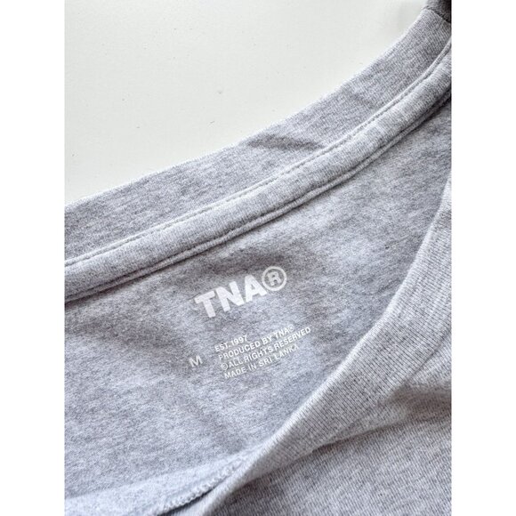 Aritzia TNA Hold-It Ortiz Grey Cotton Jersey Cropped Crew Neck T-Shirt, Size M - Picture 9 of 16